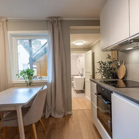 Central Family Apartment - Well Equipped And Newly Renovated * Bergen