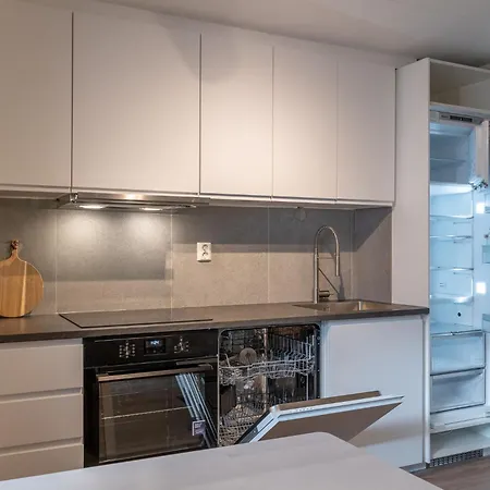Family - Well Equipped And Newly Renovated Берген